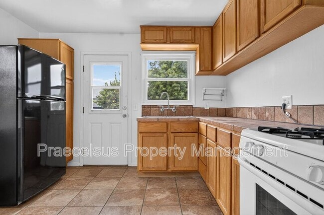 Photo - 626 Brightwood Ave