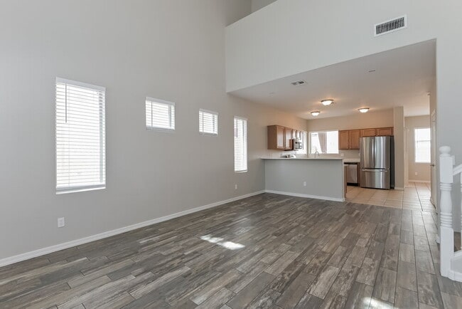 Photo - 122 W Camino Rancho Palomas