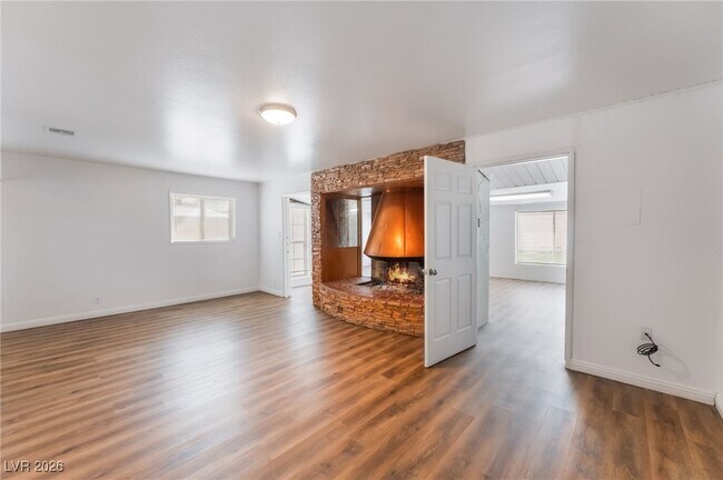 Photo - 1109 Tumbleweed Ave