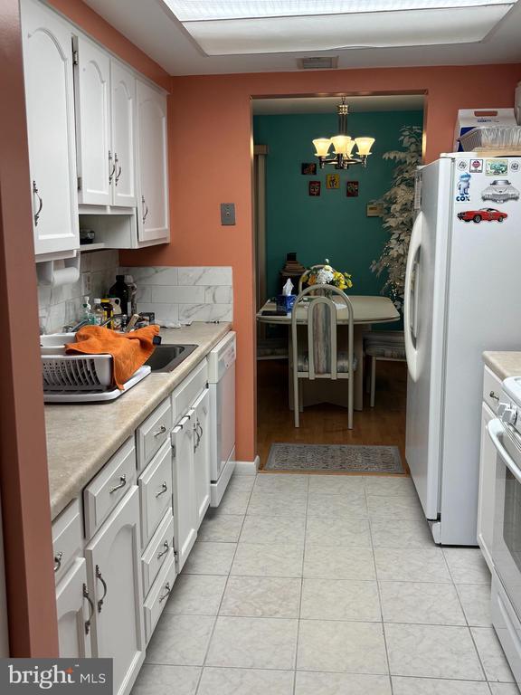 Photo - 2100 Mager Dr