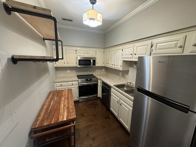 Photo - 117 Matthew Ln