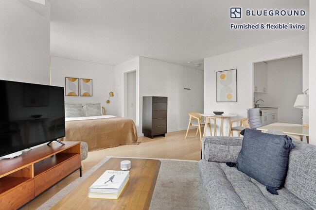 Photo - 105 Duane St Unidad FL11-ID245