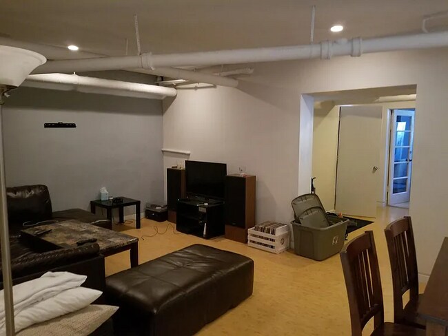 Photo - 1818 La Salle Ave Unit 7