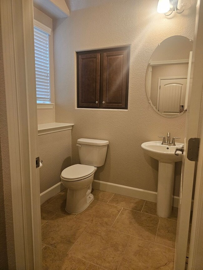 Photo - Beautiful 3 Bd 2 Bath home - Available NOW