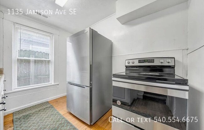 Photo - 1135 Jamison Ave SE