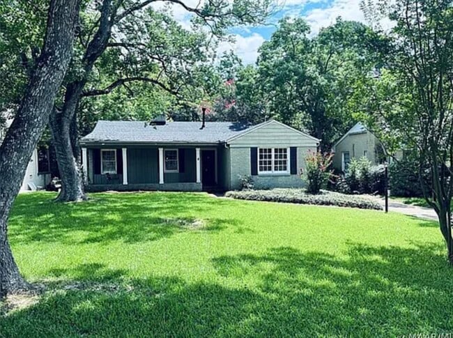 Photo - 2069 Gorgas St