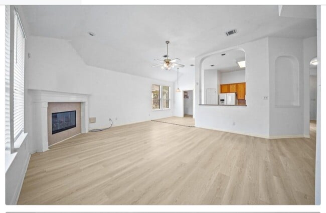 Photo - 4815 Plum Forest Rd