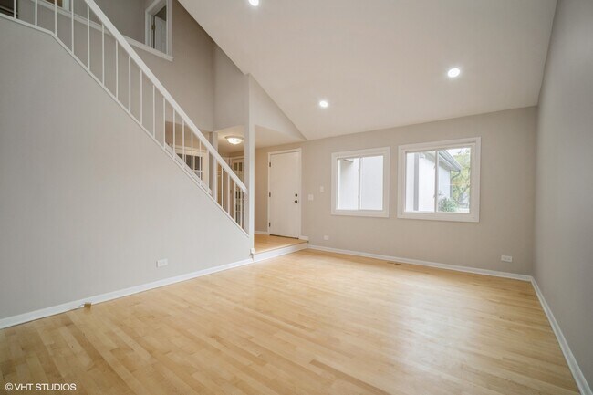 Photo - 103 Viola Ct