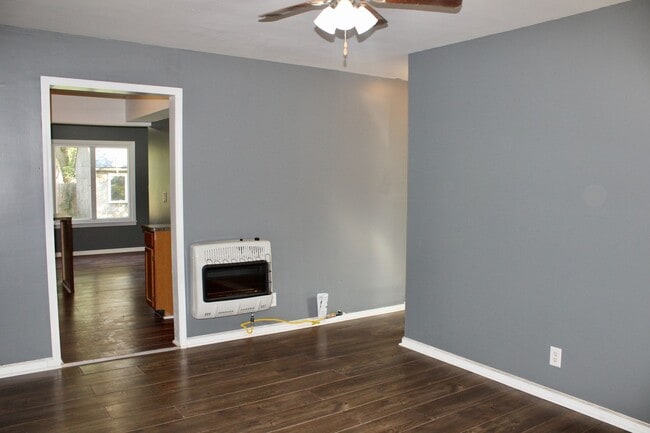 Photo - 3922 Herrick St