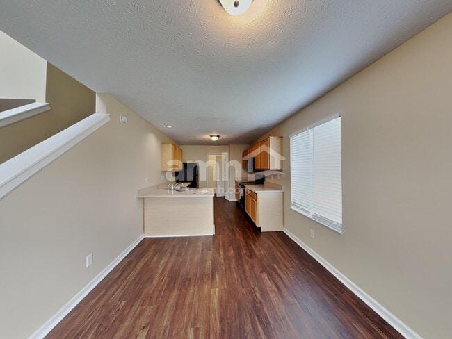 Photo - 6580 Dunsdin Dr