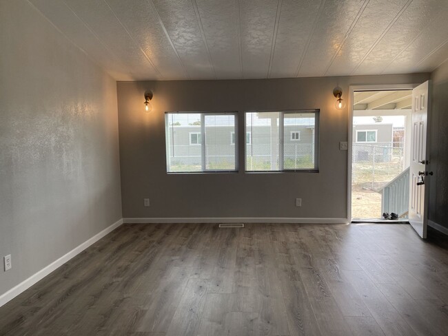 Photo - 4453 Maia Way