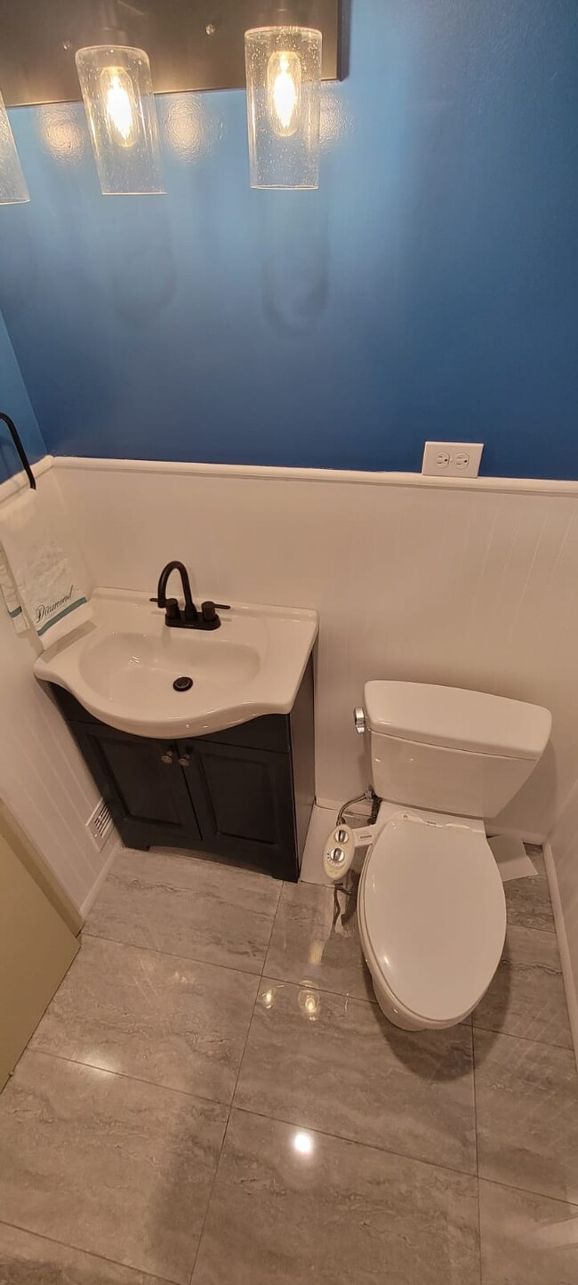 Photo - 19425 Van Aken Blvd Condo Unit 403