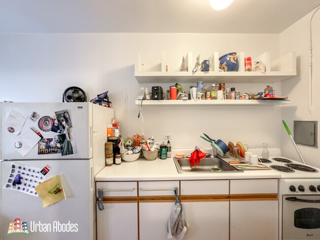 Photo - 3346 N Marshfield Ave Unidad M08B