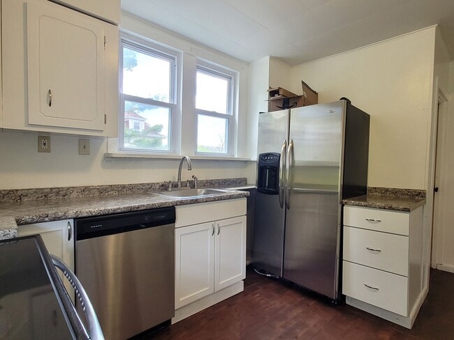 Photo - 3138 Wabash Ave
