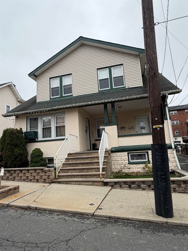 Building Photo - 1125 73rd St Unit 2