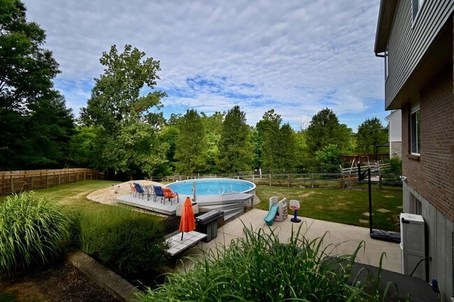 Photo - 1818 Mountainview Ct