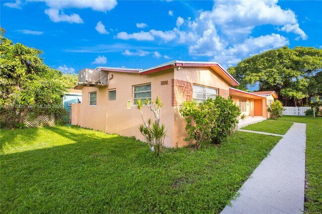 2209 Washington St Unit 2