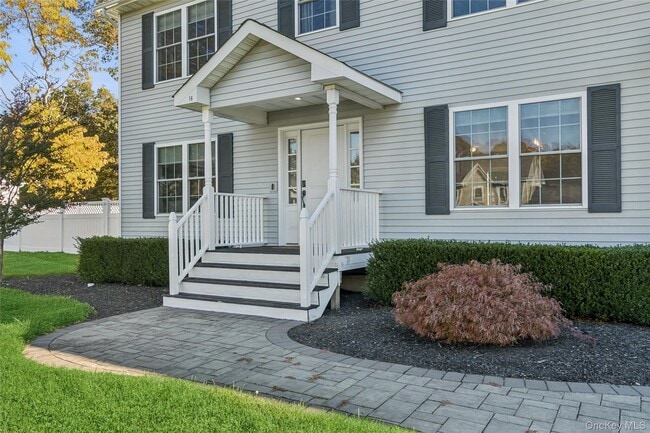 Photo - 16 Mastro Ct