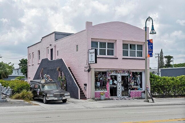 Photo - 521 N Dixie Hwy