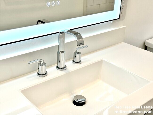 Photo - 190 Hillside St Unit 2