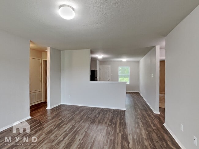Photo - 307 Westwood Dr