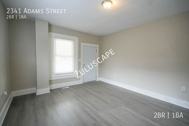 Photo - 2341 Adams St