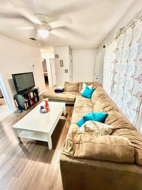 Photo - 423 John King Rd