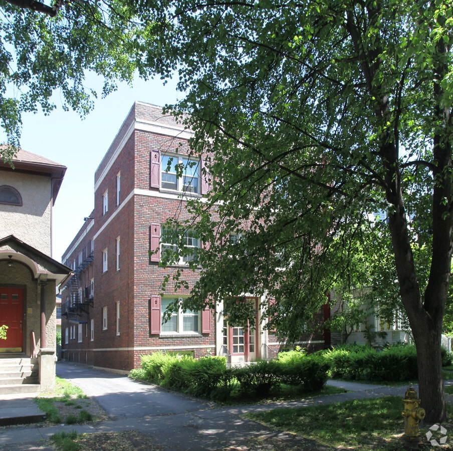 Photo - 39 Vick Park B