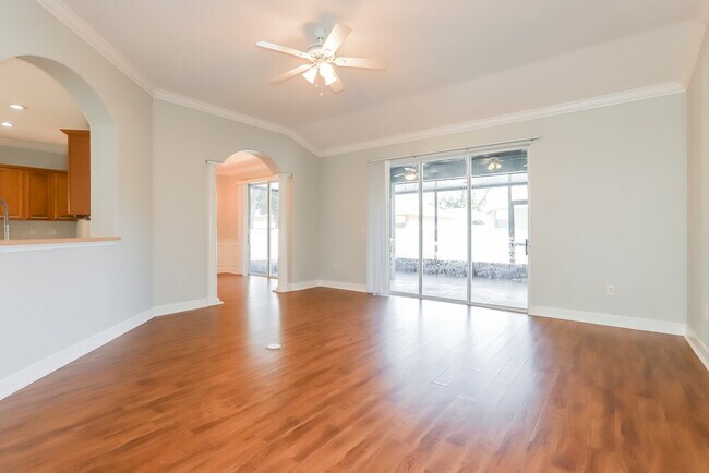 Photo - 5422 Oxford Manor Cir