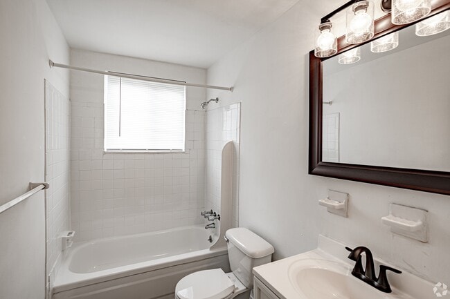 Photo - Coventry Place Apartments