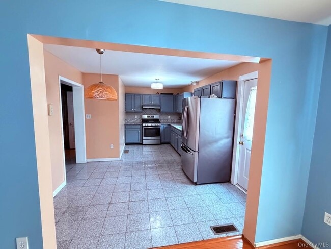 Photo - 7 Pond St