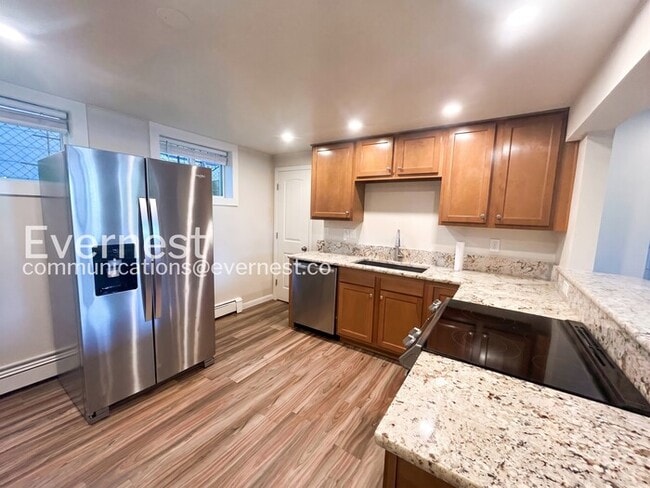 Photo - 705 Custer Ave Unidad b