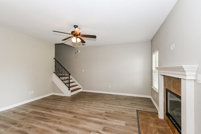 Photo - 6092 Vera Ln