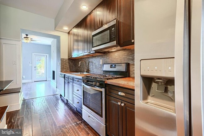 Photo - 3528 Hickory Ave