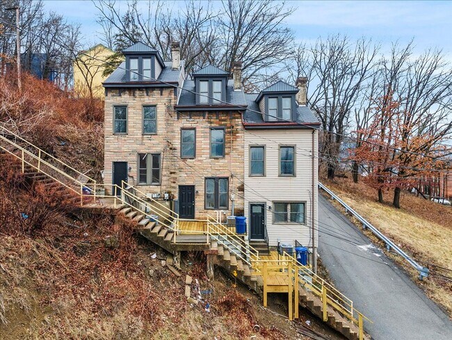 Photo - 1914-1918 B Street Unit 1914