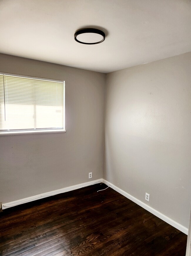 Photo - 10220 Monarch Dr