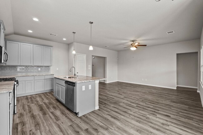 Building Photo - 4302 Fenwick Rd Rental
