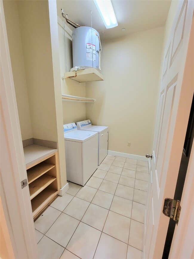 Photo - 2315 Harborside Dr