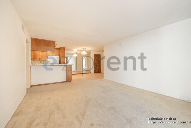 Photo - 750 State St