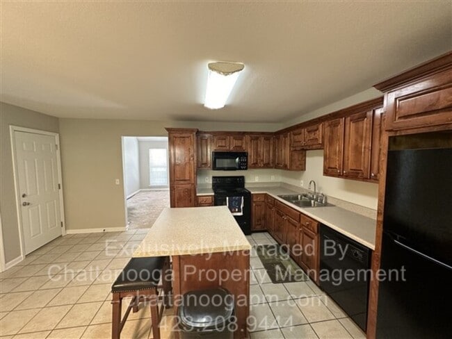 Photo - 87 Manor Dr