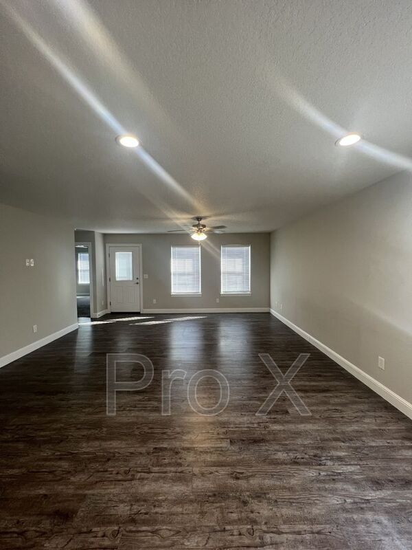 Photo - 1827 S Pennsylvania Ave