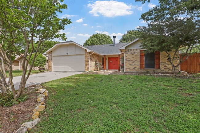 Photo - 3905 Windflower Ln House