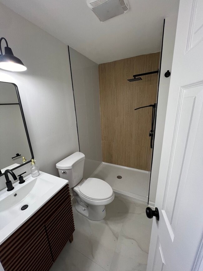 Photo - 1303 Homer Ave