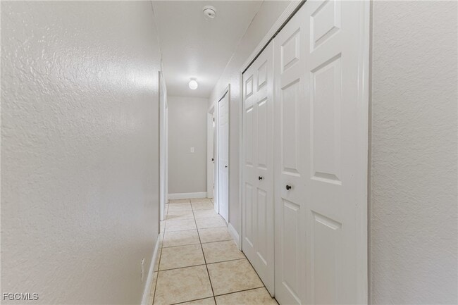 Photo - 152 NW 6th Ave