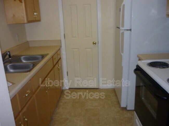 Photo - 132 Rolland St Unit Apt 1