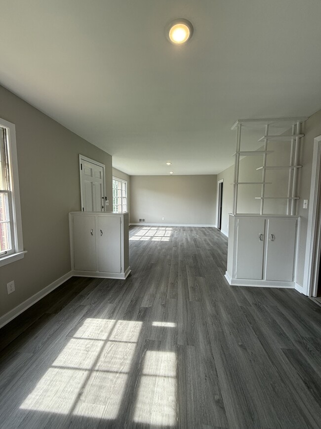 Photo - 2332 3rd St NW