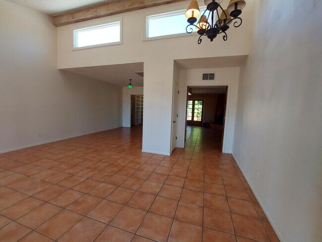 Photo - 2604 Inverrary Dr