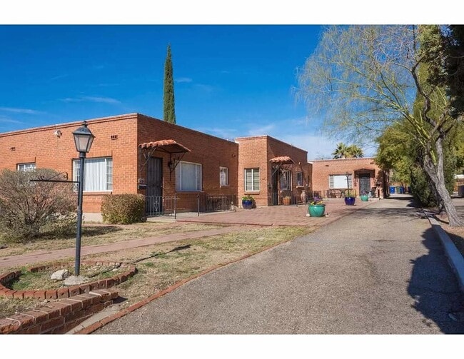Photo - 2919 E 10th St Townhome