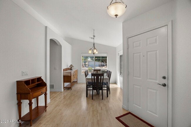 78 W Gail Dr