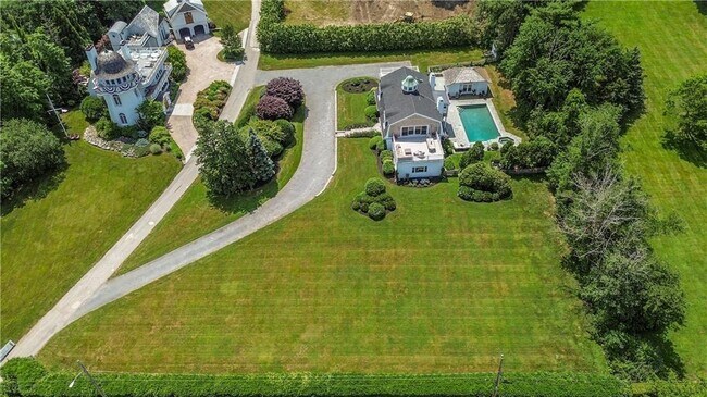 1 Harbor View Dr